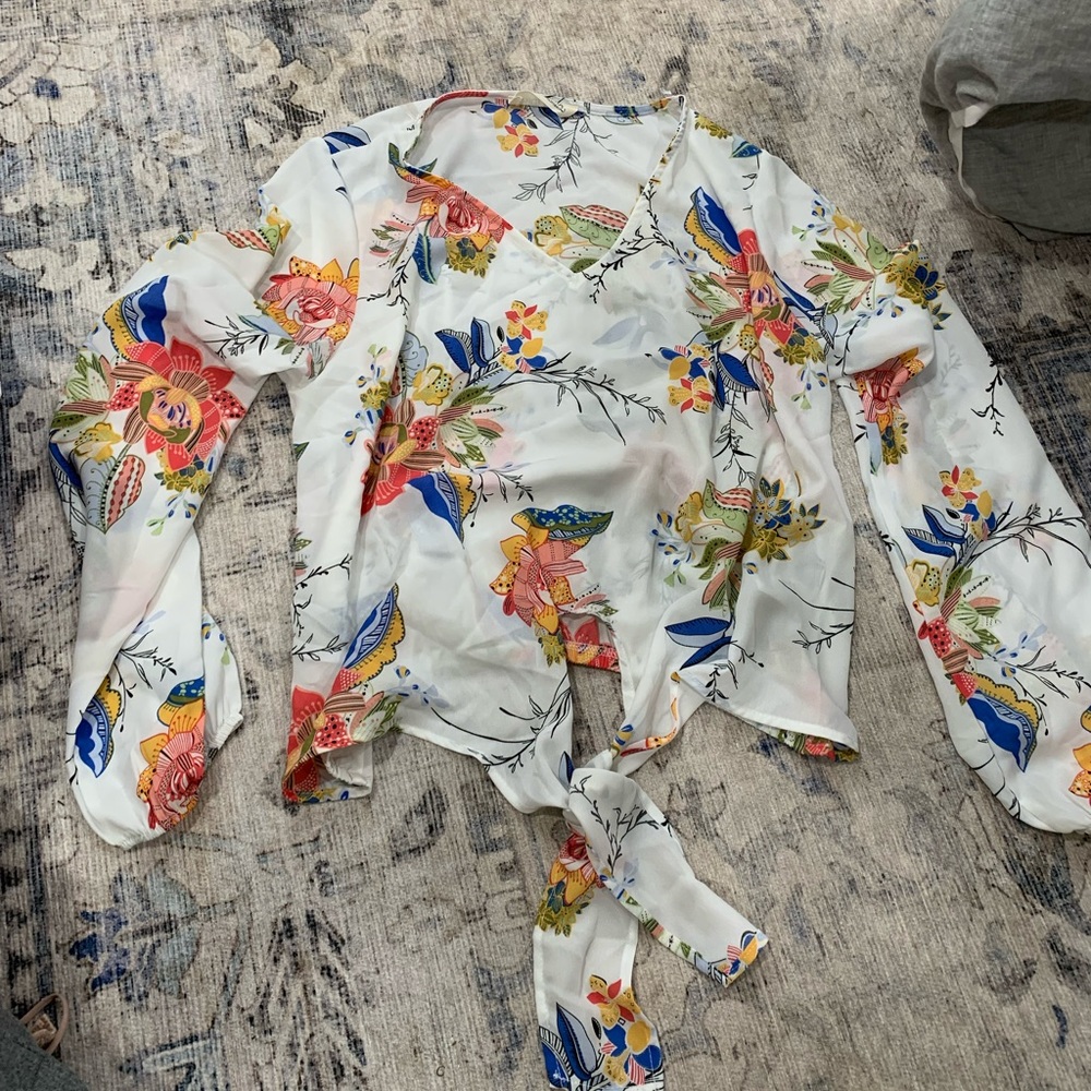 Floral tie front blouse